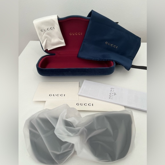 Gucci New Authentic Women’s Sunglasses GG0564SN - Picture 5 of 7